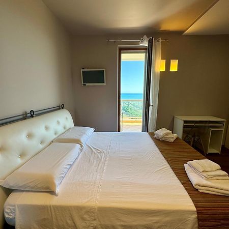 B&B L'Orizzonte Barletta Ngoại thất bức ảnh