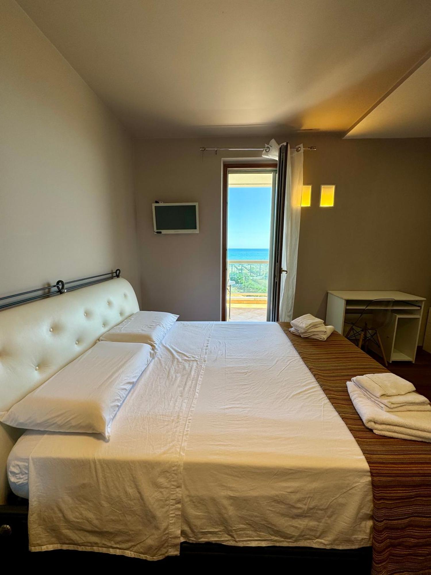 B&B L'Orizzonte Barletta Ngoại thất bức ảnh